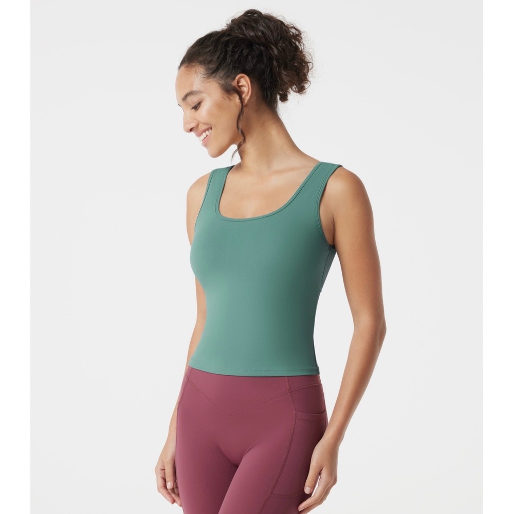 Halara Women Green U Neck Built-in Bra Casual‎ Tank Top Size Medium NWT